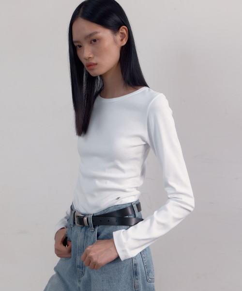 38COMEONCOMMON(38カモンコモン)の「Symbol Slim Long Sleeve T-Shirts (White)(Tシャツ/カットソー・レディース・その他・FREE)」の2枚目の写真