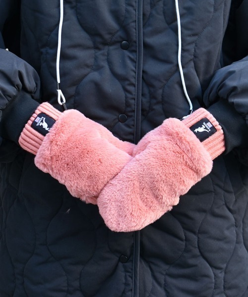 KANGOL(カンゴール)の「KANGOLストラップ付きミトングローブ(手袋・レディース・オフホワイト/オレンジ系その他/ブラック・FREE)」の3枚目の写真