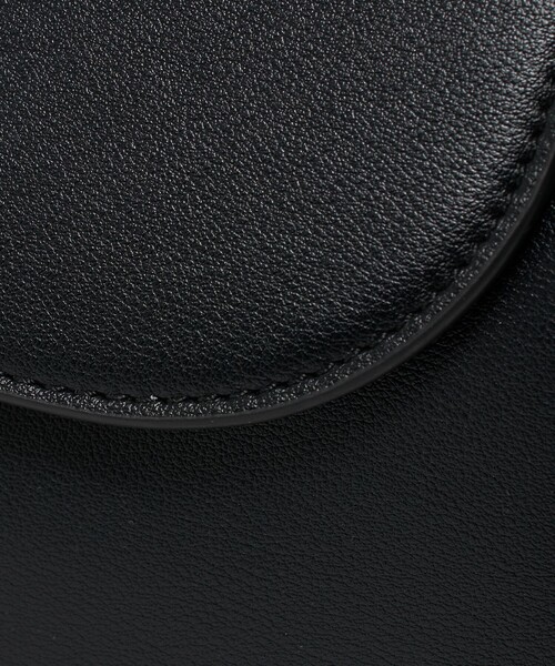 UNITED ARROWS（ユナイテッドアローズ）の「ダブルフェイス ワンハンドル バッグ（ハンドバッグ・レディース・ブラック/ベージュ・FREE）」の14枚目の写真