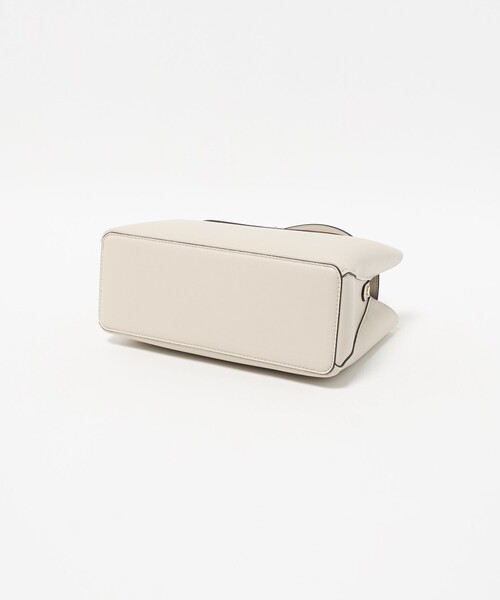 UNITED ARROWS（ユナイテッドアローズ）の「ダブルフェイス ワンハンドル バッグ（ハンドバッグ・レディース・ブラック/ベージュ・FREE）」の21枚目の写真