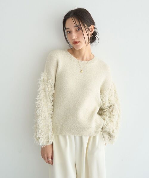 YECCA VECCA（イェッカヴェッカ）の「ラメフェザー袖フリンジニット（ニット/セーター・レディース・ブルー/チャコールグレー/アイボリー・FREE）」の7枚目の写真