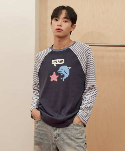 WaiKei（ワイケイ）の「Pixel Star Dolphin Long Sleeve T-Shirt Navy（Tシャツ/カットソー・レディース・その他・FREE）」の8枚目の写真