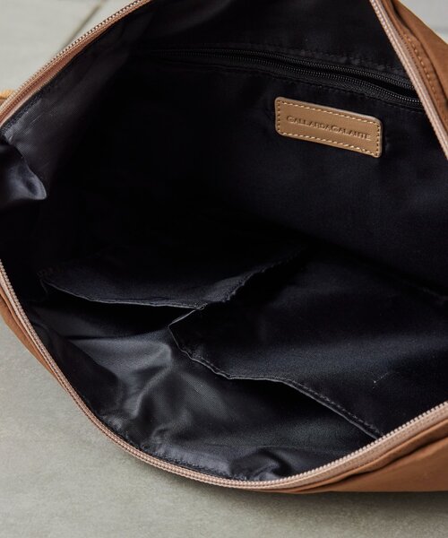 GALLARDAGALANTE（ガリャルダガランテ）の「【WEB限定】【撥水加工】ナイロンクロスボディ（ショルダーバッグ・レディース・キャメル/ブラック・FREE）」の14枚目の写真