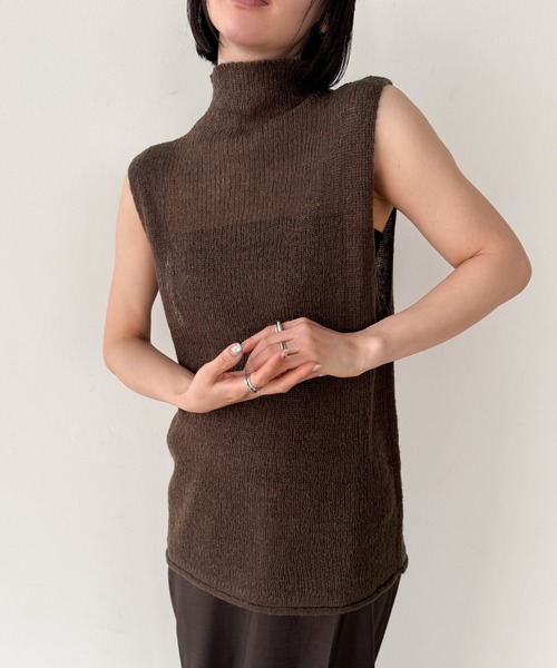 select MOCA by son(セレクトモカバイソン)の「ハイネックシアーノースリーブロングニット【by SON】(ニット/セーター・レディース・ブラウン/アイボリー/ブラック/グレー・FREE)」の4枚目の写真