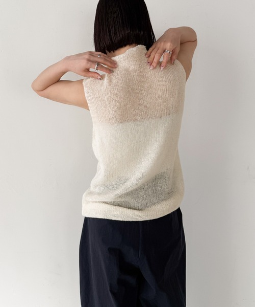 select MOCA by son(セレクトモカバイソン)の「ハイネックシアーノースリーブロングニット【by SON】(ニット/セーター・レディース・ブラウン/アイボリー/ブラック/グレー・FREE)」の12枚目の写真