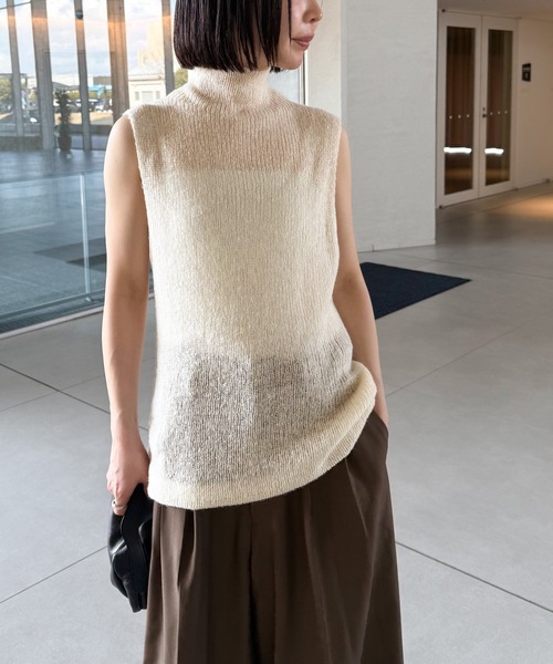 select MOCA by son(セレクトモカバイソン)の「ハイネックシアーノースリーブロングニット【by SON】(ニット/セーター・レディース・ブラウン/アイボリー/ブラック/グレー・FREE)」の18枚目の写真