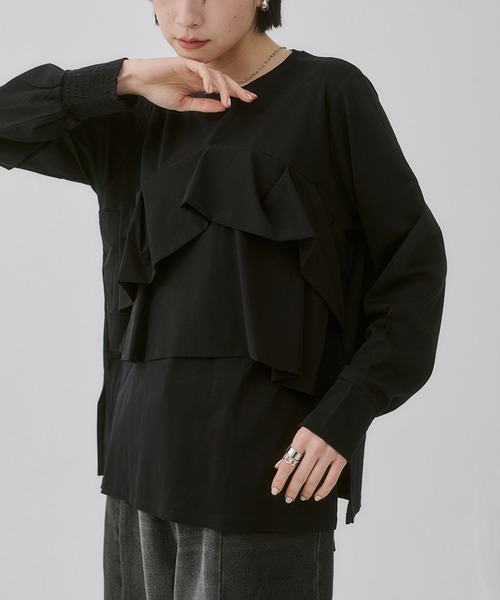 hunch（ハンチ）の「フロントフリル長袖Tシャツ（Tシャツ/カットソー・レディース・ブラック/オフホワイト/チャコール・FREE）」の2枚目の写真
