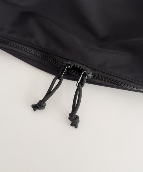 CANAL JEAN（キャナルジーン）の「Lakey Park　ナイロンメッセンジャーバッグ（メッセンジャーバッグ・レディース・ブラック・ONE SIZE）」の9枚目の写真