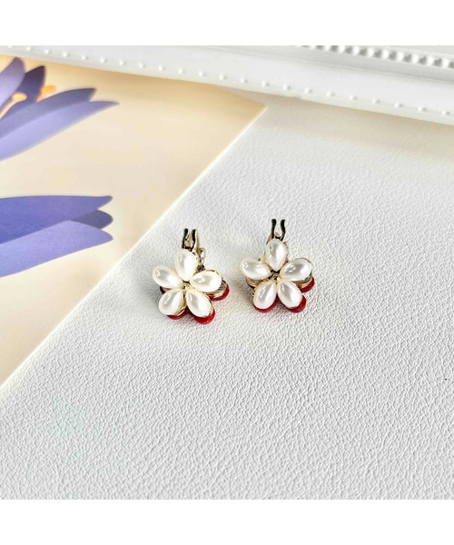 tone(トーン)の「【88eighty-eight】リバーシブルカラーフラワーレトロピアス【import】(MA)(ピアス(両耳用)・レディース・ゴールド・FREE)」の4枚目の写真