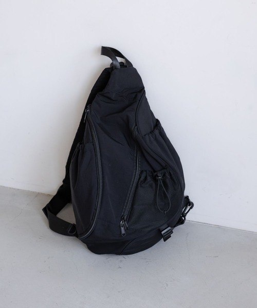 LOWRYS FARM（ローリーズファーム）の「ワンショルダーボディＢＡＧ　637743（ショルダーバッグ・レディース・ブラック/グレー・FREE）」の2枚目の写真