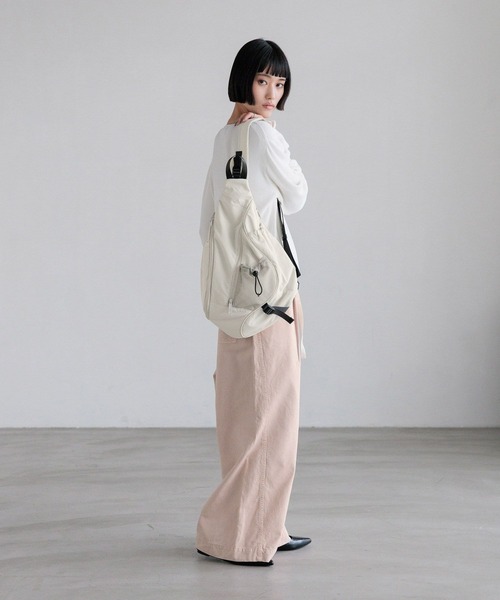 LOWRYS FARM（ローリーズファーム）の「ワンショルダーボディＢＡＧ　637743（ショルダーバッグ・レディース・ブラック/グレー・FREE）」の5枚目の写真