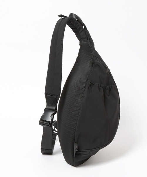LOWRYS FARM（ローリーズファーム）の「ワンショルダーボディＢＡＧ　637743（ショルダーバッグ・レディース・ブラック/グレー・FREE）」の11枚目の写真