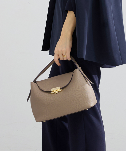 IENA（イエナ）の「《WEB・一部店舗限定カラーあり》PUNTI./プンティ MAGNOLIA HAND ハンドバッグ（ハンドバッグ・レディース・ベージュ/ブラウン/ブラック・FREE）」の3枚目の写真