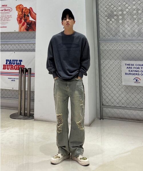 FDR(エフディーアール)の「Pigment Washed Disk Logo Crewneck Black(スウェット・メンズ・その他・MEDIUM/LARGE/SMALL)」の4枚目の写真