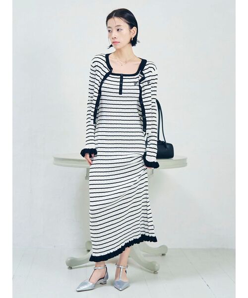 LAGUNAMOON(ラグナムーン)の「【FILA別注】ドライタッチバイカラーフリルデザインニットカーディガン(カーディガン/ボレロ・レディース・その他1/ベージュ/ブラック・FREE)」の10枚目の写真