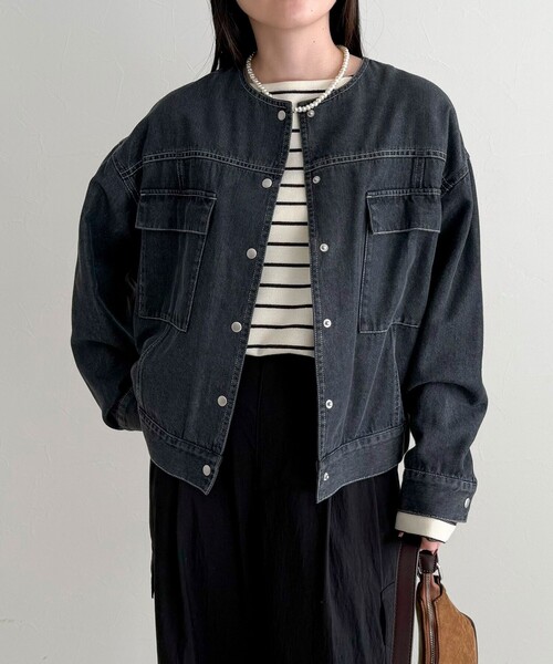 fredy emue（フレディエミュ）の「ニュアンスデニムノーカラージャケット（ノーカラージャケット・レディース・ブラック/アイボリー・38）」の14枚目の写真