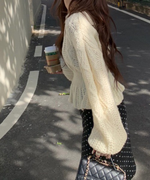 leune(ルネ)の「バルーンスリーブペプラムニット(ニット/セーター・レディース・アイボリー・FREE)」の8枚目の写真