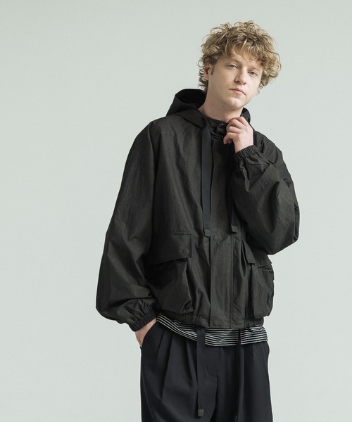 SLICK（スリック）の「【SLICK/スリック】N/C Micro Hooded Short Blouson/ナイロンコットン マイクロリップストップ フーデッドショートブルゾン（ブルゾン・メンズ・カーキ/ブラック・1/3/2）」の10枚目の写真