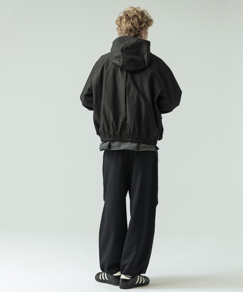 SLICK（スリック）の「【SLICK/スリック】N/C Micro Hooded Short Blouson/ナイロンコットン マイクロリップストップ フーデッドショートブルゾン（ブルゾン・メンズ・カーキ/ブラック・1/3/2）」の21枚目の写真
