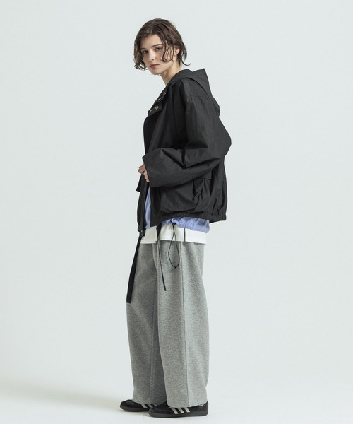 SLICK（スリック）の「【SLICK/スリック】N/C Micro Hooded Short Blouson/ナイロンコットン マイクロリップストップ フーデッドショートブルゾン（ブルゾン・メンズ・カーキ/ブラック・1/3/2）」の8枚目の写真