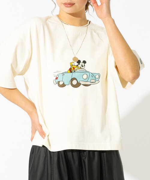DISCUS(ディスカス)の「【DISCUS/ディスカス】DISCUS×Disneyコラボ Tシャツ/半袖/ディズニー/コラボ/クロップ丈/ユニセックス【WEB限定】(Tシャツ/カットソー・レディース・ブラック系その他2/ホワイト系その他3/ホワイト系その他/ブラック系その他3/ホワイト系その他2/ブラック系その他・フリー)」の4枚目の写真