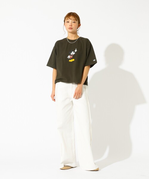 DISCUS(ディスカス)の「【DISCUS/ディスカス】DISCUS×Disneyコラボ Tシャツ/半袖/ディズニー/コラボ/クロップ丈/ユニセックス【WEB限定】(Tシャツ/カットソー・レディース・ブラック系その他2/ホワイト系その他3/ホワイト系その他/ブラック系その他3/ホワイト系その他2/ブラック系その他・フリー)」の20枚目の写真