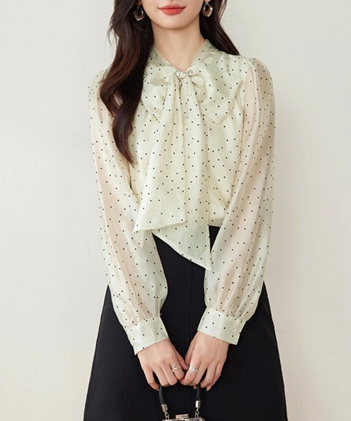 ReRe(リリ)の「ドット柄×ボウタイ付きシアーブラウス(シャツ/ブラウス・レディース・ベージュ・MEDIUM/LARGE/X-LARGE)」の3枚目の写真