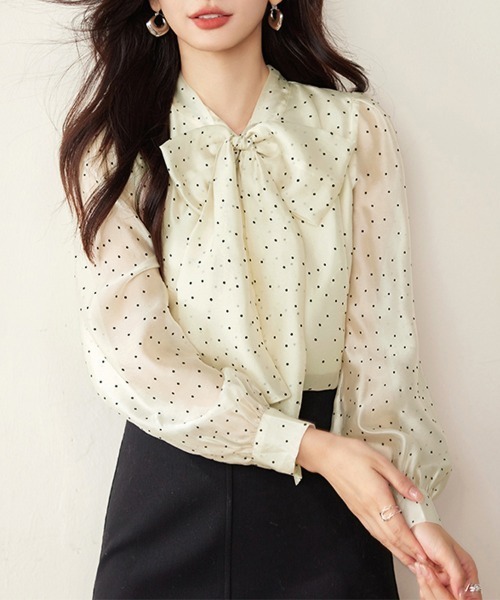 ReRe(リリ)の「ドット柄×ボウタイ付きシアーブラウス(シャツ/ブラウス・レディース・ベージュ・MEDIUM/LARGE/X-LARGE)」の6枚目の写真