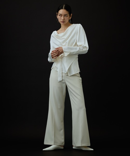 DRWCYS（ドロシーズ）の「ソフトドレープラップサテンブラウス（シャツ/ブラウス・レディース・アイボリー/ブラック・FREE）」の18枚目の写真