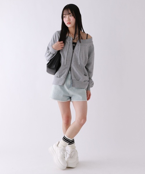 repipi armario（レピピ アルマリオ）の「ビジューデニムショートパンツ（デニムパンツ・キッズ・ブルー/ブラック・SMALL/MEDIUM/LARGE）」の8枚目の写真