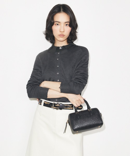 TORY BURCH(トリーバーチ)の「Tモノグラム ペブルド プチバレルバッグ(ショルダーバッグ・レディース・ブラック・ONE SIZE)」の1枚目の写真