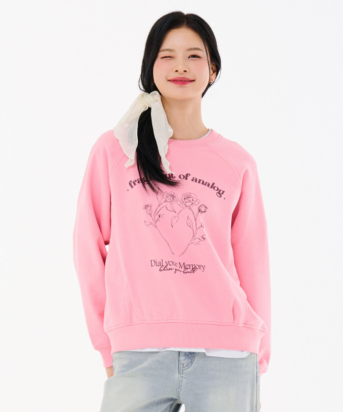 CHASECULT(チェイスカルト)の「レディース ラグラン グラフィック スウェットシャツ-FARG5163B0P(Tシャツ/カットソー・レディース・PINK・90/85)」の1枚目の写真