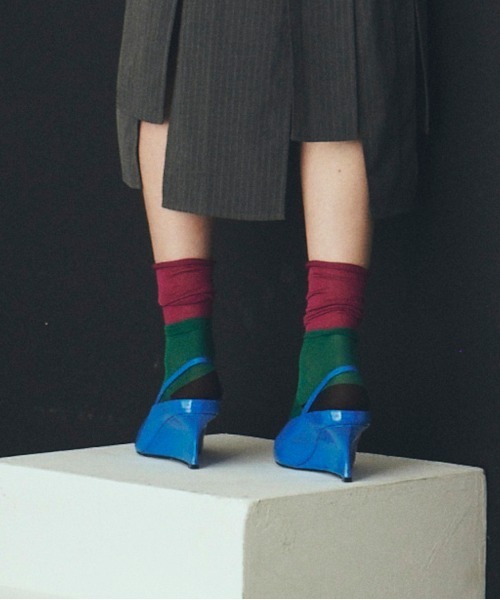 FAKUI（ファクイ）の「SWITCHING 3COLOR SOCKS / 切替え3カラーソックス（ソックス/靴下・レディース・グリーン系その他/ブルー系その他/レッド系その他・22.0～24.0cm）」の2枚目の写真