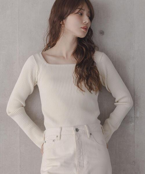 URBAN RESEARCH Sonny Label(アーバンリサーチサニーレーベル)の「『WEB限定』シルク混スクエアネックニット(ニット/セーター・レディース・グリーン系その他/ブラック/オフホワイト・FREE)」の6枚目の写真