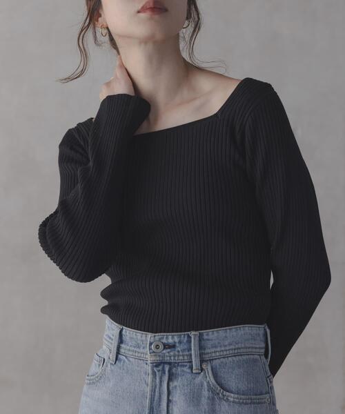 URBAN RESEARCH Sonny Label(アーバンリサーチサニーレーベル)の「『WEB限定』シルク混スクエアネックニット(ニット/セーター・レディース・グリーン系その他/ブラック/オフホワイト・FREE)」の13枚目の写真