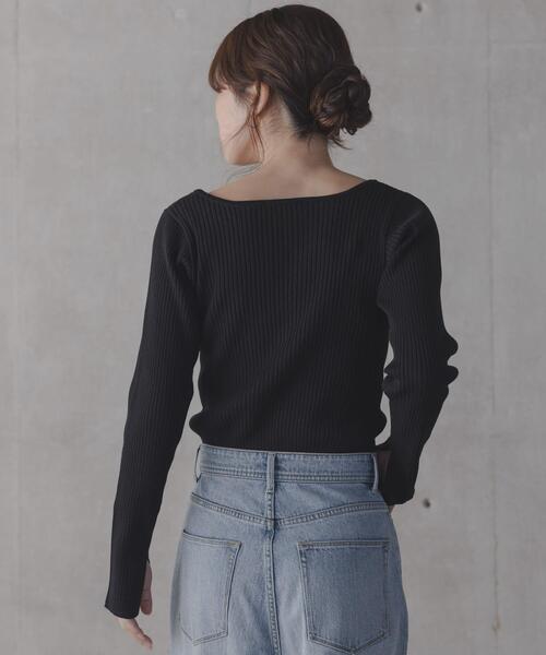 URBAN RESEARCH Sonny Label(アーバンリサーチサニーレーベル)の「『WEB限定』シルク混スクエアネックニット(ニット/セーター・レディース・グリーン系その他/ブラック/オフホワイト・FREE)」の17枚目の写真
