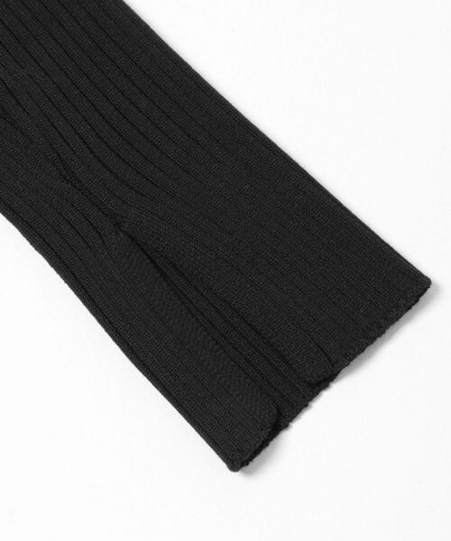 URBAN RESEARCH Sonny Label(アーバンリサーチサニーレーベル)の「『WEB限定』シルク混スクエアネックニット(ニット/セーター・レディース・グリーン系その他/ブラック/オフホワイト・FREE)」の21枚目の写真