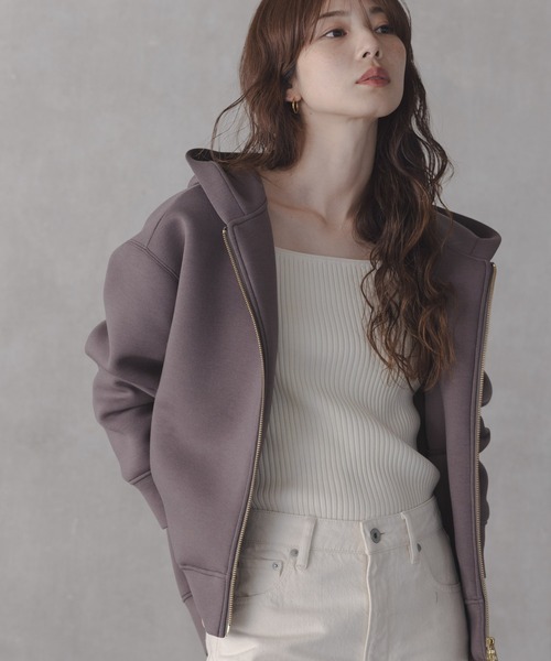 URBAN RESEARCH Sonny Label(アーバンリサーチサニーレーベル)の「『ZOZO先行予約』『WEB限定』シルク混スクエアネックニット(ニット/セーター・レディース・グリーン系その他/ブラック/オフホワイト・FREE)」の10枚目の写真