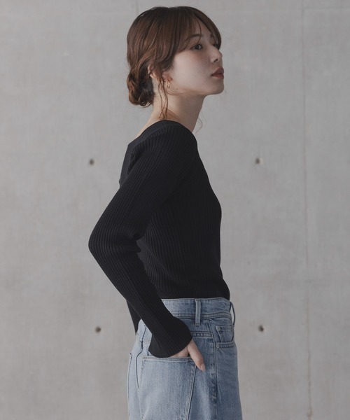 URBAN RESEARCH Sonny Label(アーバンリサーチサニーレーベル)の「『ZOZO先行予約』『WEB限定』シルク混スクエアネックニット(ニット/セーター・レディース・グリーン系その他/ブラック/オフホワイト・FREE)」の14枚目の写真