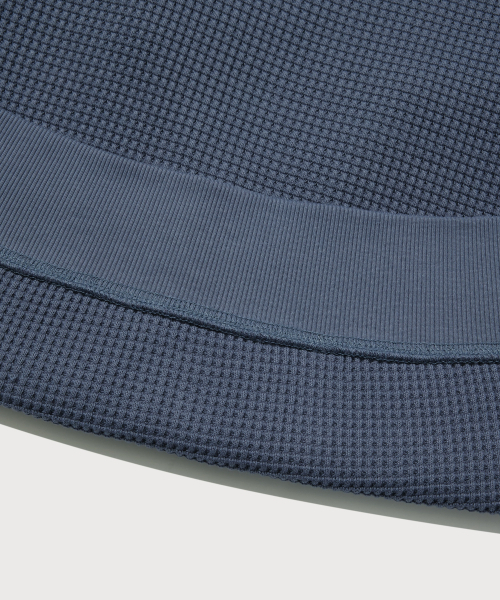 COVERNAT(カバーナット)の「スモールロゴワッフルフードジップアップブルー(パーカー・メンズ・その他・X-LARGE/SMALL/LARGE/MEDIUM)」の2枚目の写真