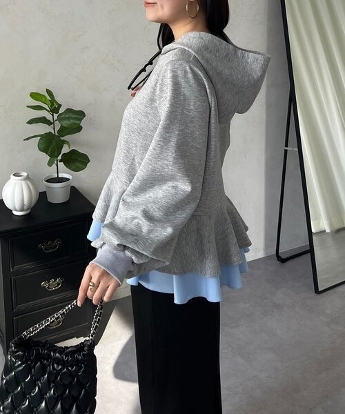 prose verse(プロズヴェール)の「裾レイヤードフリルペプラムパーカー(パーカー・レディース・ブラック/グレー・LARGE/MEDIUM)」の20枚目の写真