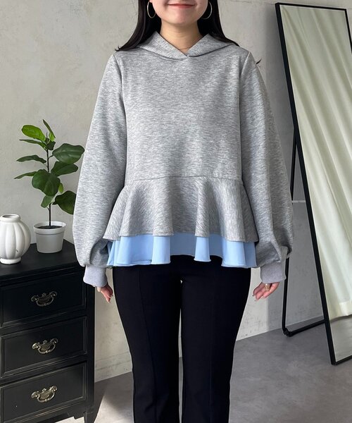 prose verse(プロズヴェール)の「裾レイヤードフリルペプラムパーカー(パーカー・レディース・ブラック/グレー・LARGE/MEDIUM)」の22枚目の写真