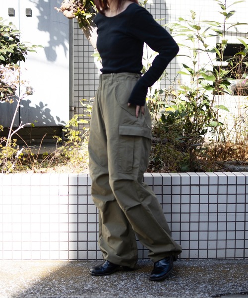 UNIVERSAL OVERALL（ユニバーサルオーバーオール）の「C/N CARGO PANTS/カーゴパンツ（カーゴパンツ・メンズ・オリーブ/ブラック/ベージュ・M/L）」の3枚目の写真