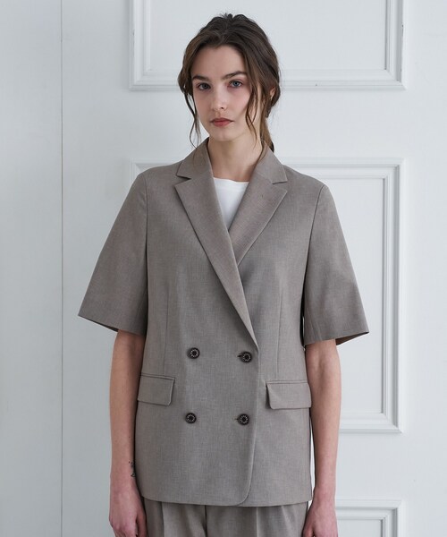 DRESSTERIOR（ドレステリア）の「【セットアップ可】ウォッシャブルハーフスリーブダブルジャケット（テーラードジャケット・レディース・ダークグレー/ベージュ/ライトブルー・40/38/36/34）」の5枚目の写真