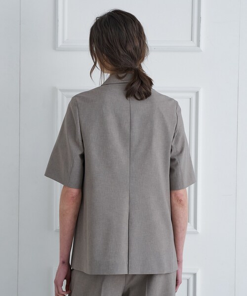 DRESSTERIOR（ドレステリア）の「【セットアップ可】ウォッシャブルハーフスリーブダブルジャケット（テーラードジャケット・レディース・ダークグレー/ベージュ/ライトブルー・40/38/36/34）」の11枚目の写真