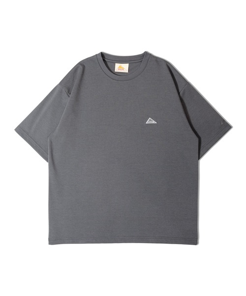KELTY(ケルティ)の「KELTY WAPPEN LOGO S/S PONTE T-SHIRT(Tシャツ/カットソー・メンズ・ホワイト/チャコール/ブラック・M/L/XL)」の8枚目の写真