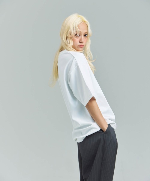 KELTY(ケルティ)の「KELTY WAPPEN LOGO S/S PONTE T-SHIRT(Tシャツ/カットソー・メンズ・ホワイト/チャコール/ブラック・M/L/XL)」の18枚目の写真