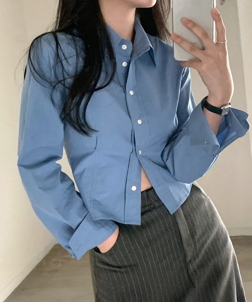 by LEGNA(バイレグナ)の「立体シルエットクロップドシャツ(シャツ/ブラウス・レディース・ブルー/ホワイト・SMALL/MEDIUM/X-LARGE/LARGE)」の1枚目の写真