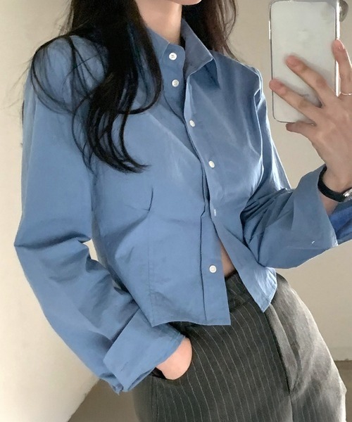 by LEGNA(バイレグナ)の「立体シルエットクロップドシャツ(シャツ/ブラウス・レディース・ブルー/ホワイト・SMALL/MEDIUM/X-LARGE/LARGE)」の6枚目の写真