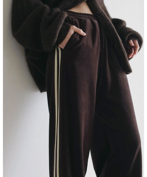 anuke（アンヌーク）の「Velour Track Pants（その他パンツ・レディース・チャコールグレー/ブラウン・36inch/38inch）」の15枚目の写真